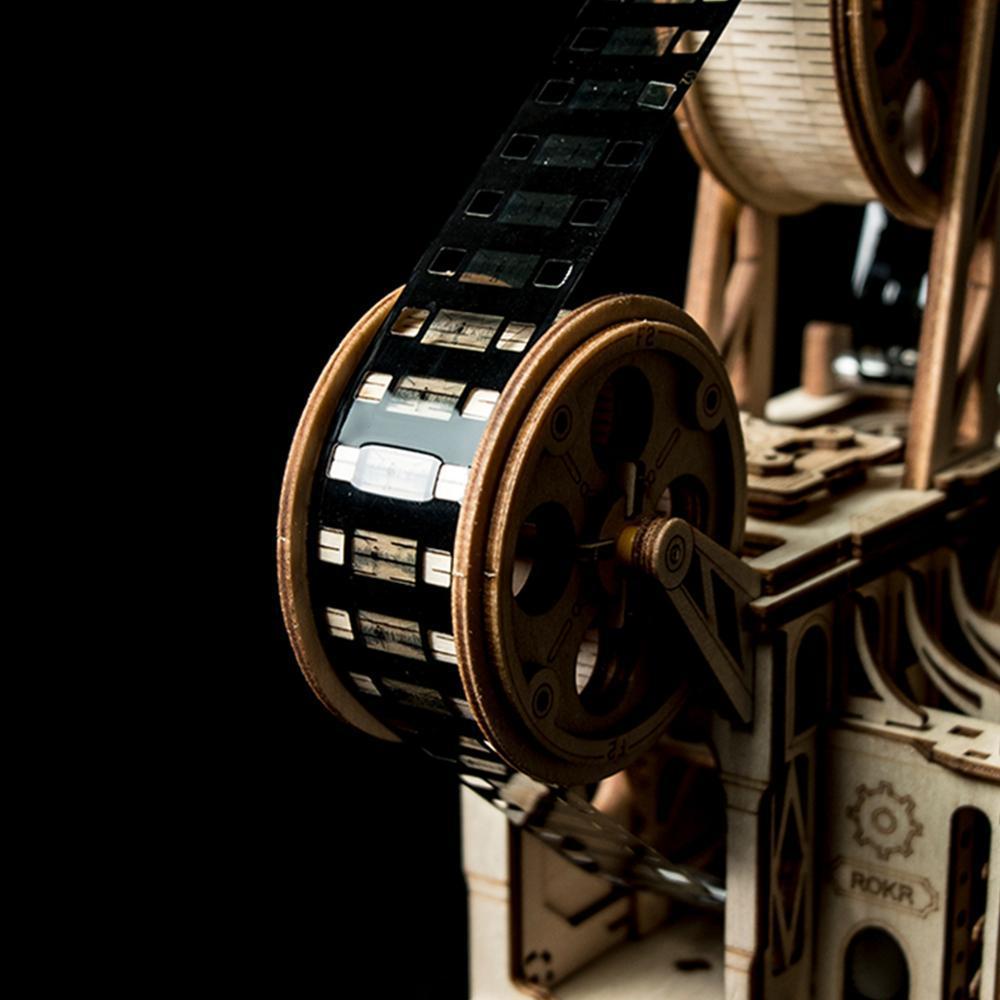 Vintage Diy 3D Hand Crank Film Projector Toy Gift for Children Adult