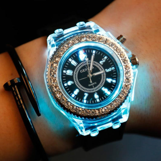 2019 Fashion Silicone Diamond Rhinestone Watch LED Luminous Colorful Lights Watch Women Ladies Quartz Wristwatch