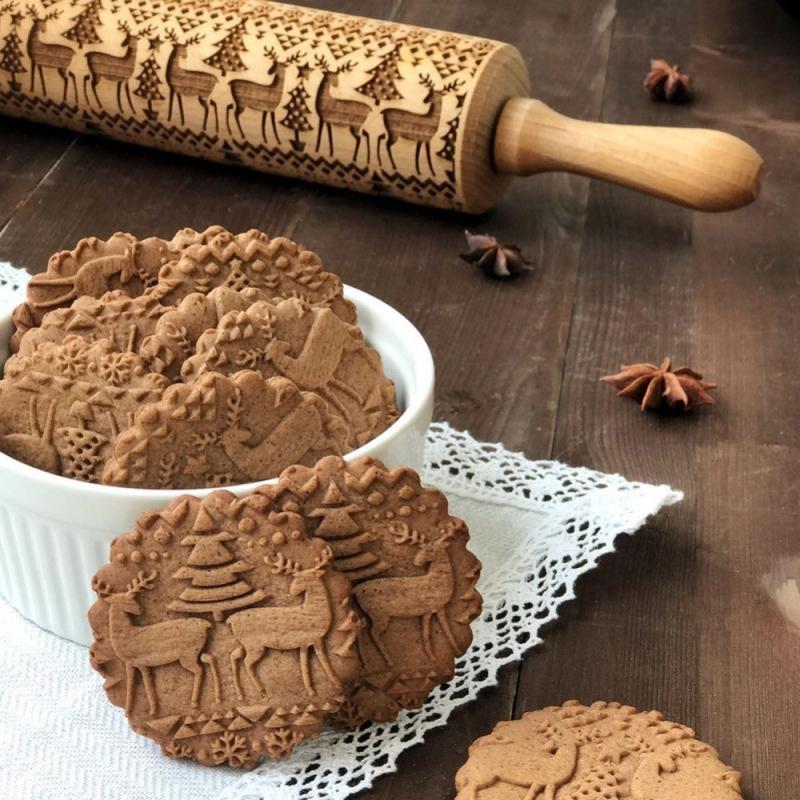 No.1 Christmas Embossing Rolling Pin Engraved Reindeer Baking Cookies