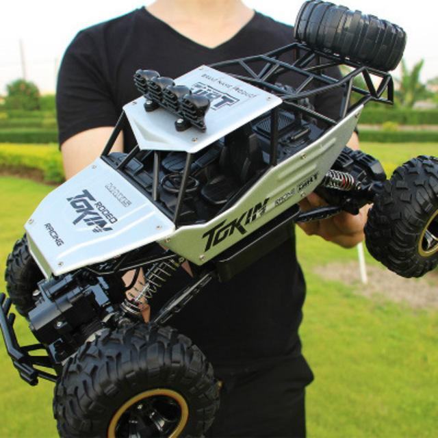 RC Rock Crawler 4WD Offroad Remote Control Truck