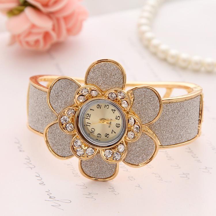 Happy Gold Plated Flower Design Hollow Cuff Bracelet Women Wrist Watch